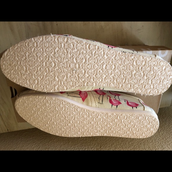 Toms shoes - Picture 3 of 4